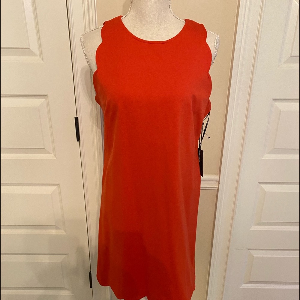 Vince Camuto Red Sleeveless Scallop-Edge Shift Dress